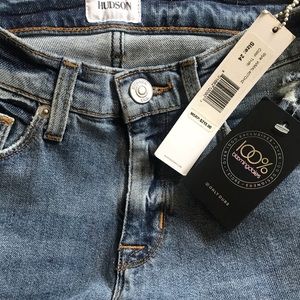 NWT Hudson Midrise Nico Super Skinny Ankle…